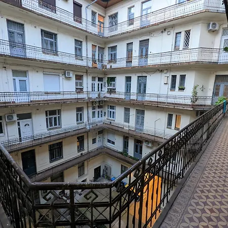 Large 4br Oasis In Ac- Bp Sky Budapest