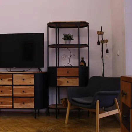 Apartment Large 4br Oasis In Ac- Bp Sky Budapest