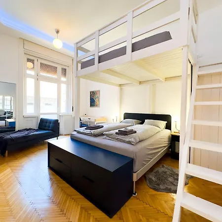 Large 4br Oasis In Ac- Bp Sky Appartement