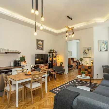 Large 4br Oasis In Ac- Bp Sky *