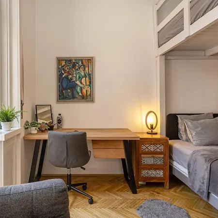 Large 4br Oasis In Ac- Bp Sky Apartament Budapesta