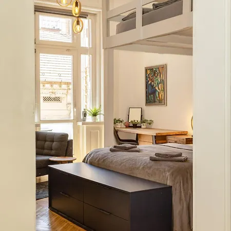 Apartament Large 4br Oasis In Ac- Bp Sky Budapesta