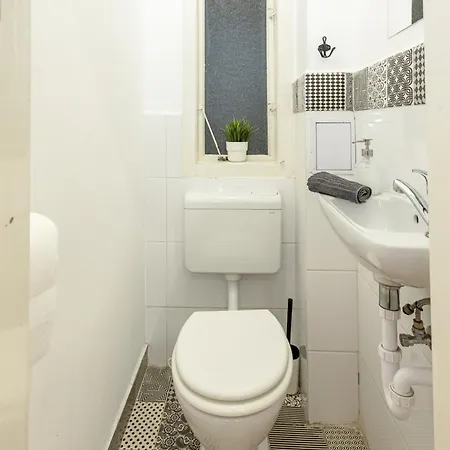 Large 4br Oasis In Ac- Bp Sky Apartament Budapesta