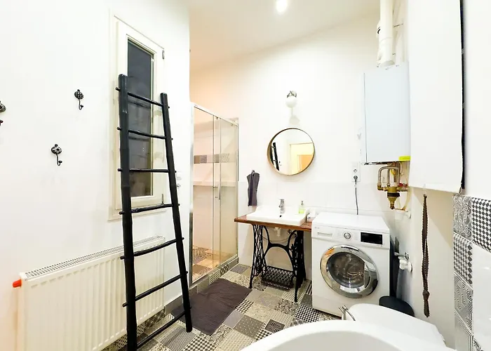 Large 4br Oasis In Ac- Bp Sky * Budapest