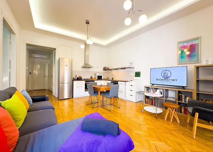 Apartment Large 4br Oasis In Ac- Bp Sky Budapest