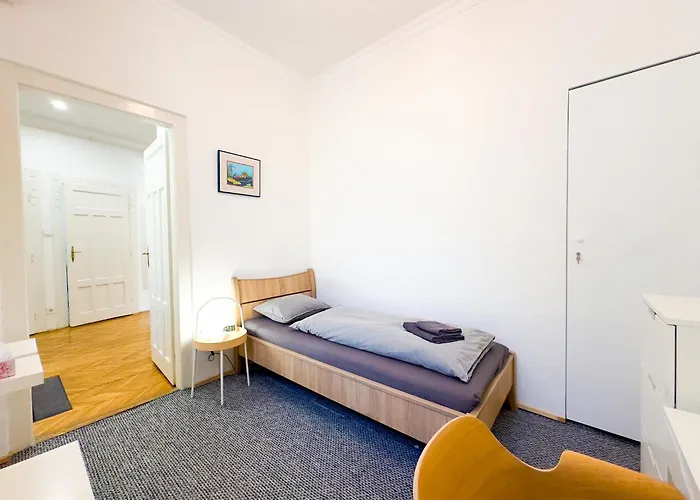 Large 4br Oasis In Ac- Bp Sky Budapest