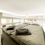 Large 4br Oasis In Ac- Bp Sky בודפשט