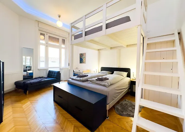 Large 4br Oasis In Ac- Bp Sky Appartement