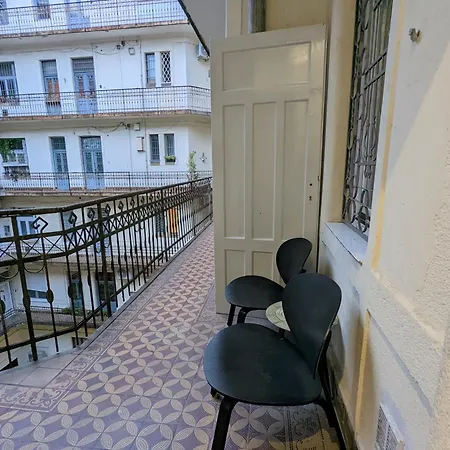 דירה Large 4br Oasis In Ac- Bp Sky בודפשט